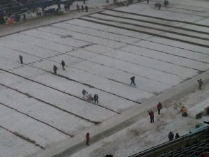 bears-patriots-snow-field
