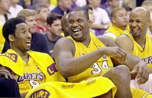 Look at how much fun Kobe and Shaw are having.
