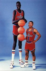 7'7 stands next to 5'2. Only in the NBA. 